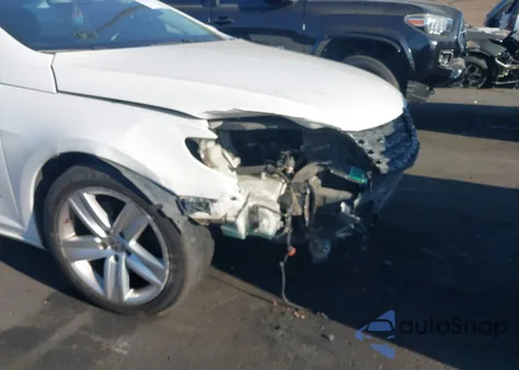 2013 Volkswagen Cc 2.0T R-Line/2.0T Sport/2.0T Sport Plus from USA, damaged, VIN WVWBP7AN3DE557114